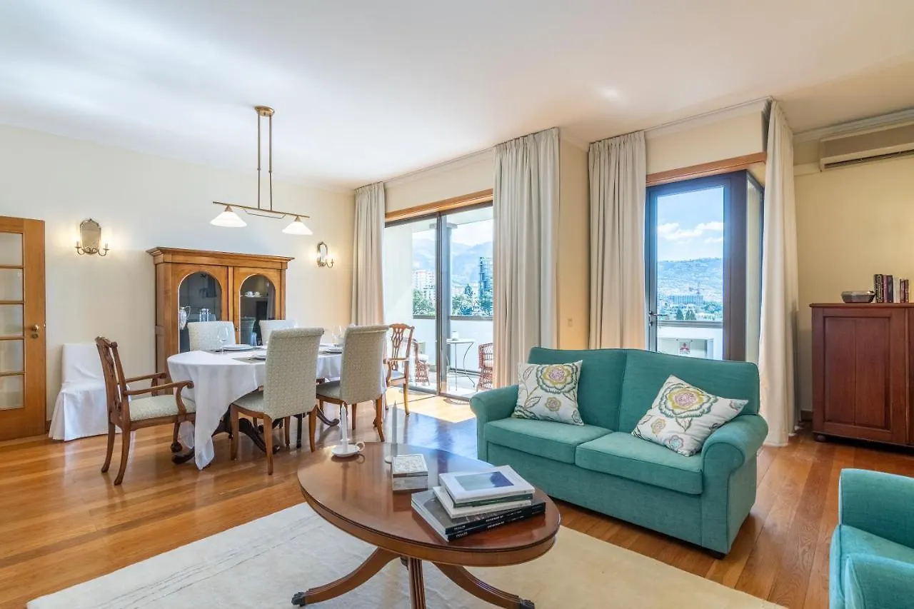Suite 106 - Two Bedroom Apartment Funchal  Funchal (Madeira)