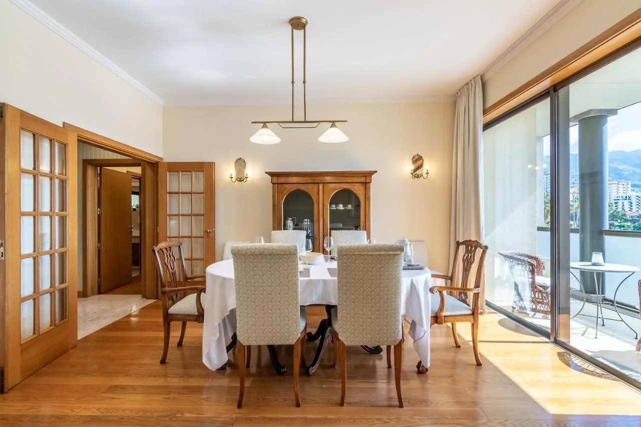 Suite 106 - Two Bedroom Apartment Funchal